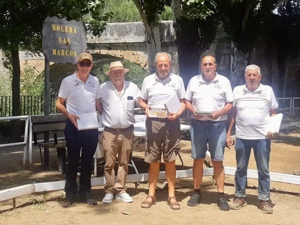 El Crucero arrasa en la 68ª edición del Trofeo de Bolo Leonés de San Juan con 80 participantes en San Marcos