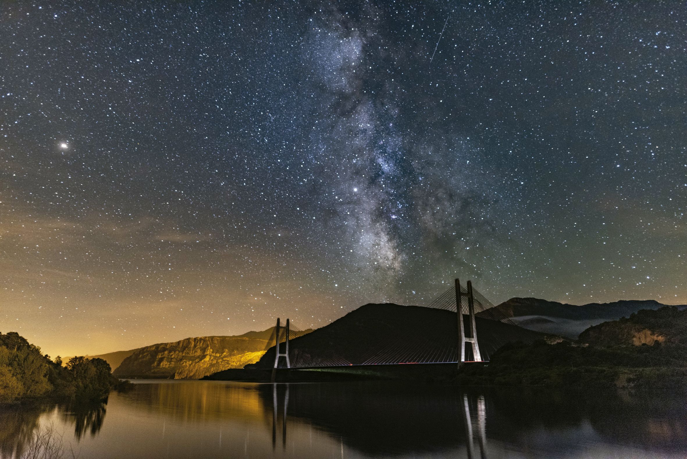 Es imposible no dejarse seducir por un cielo estrellado en una noche oscura. | RAFAEL MATÍAS