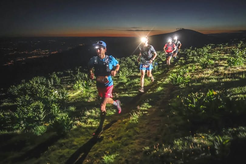 Los corredores tratarán de completar 24 vueltas, en 24 horas | L.N.C. Los corredores tratarán de completar 24 vueltas, en 24 horas | L.N.C.