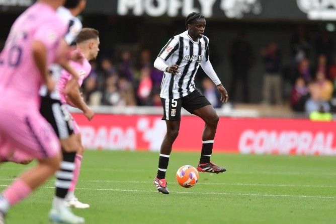 Assane Ndiaye se convierte en el sexto fichaje de la Cultural Leonesa. CARTAGENA