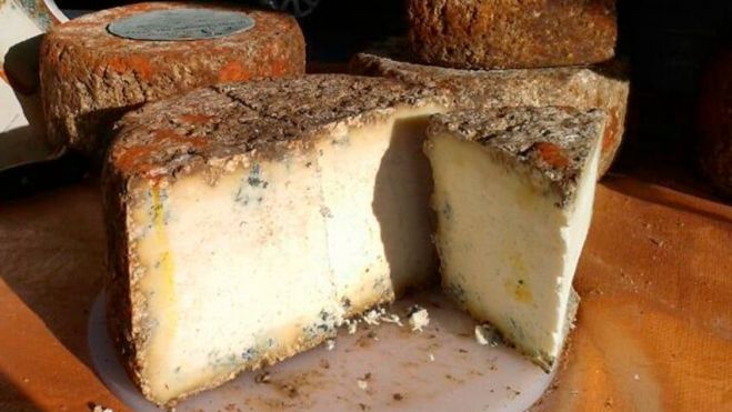 El queso Gamonéu, probablemente el gran embajador gastronómico de la comarca. TURISMO ANGAS DE ONÍS El queso Gamonéu, probablemente el gran embajador gastronómico de la comarca. TURISMO ANGAS DE ONÍS