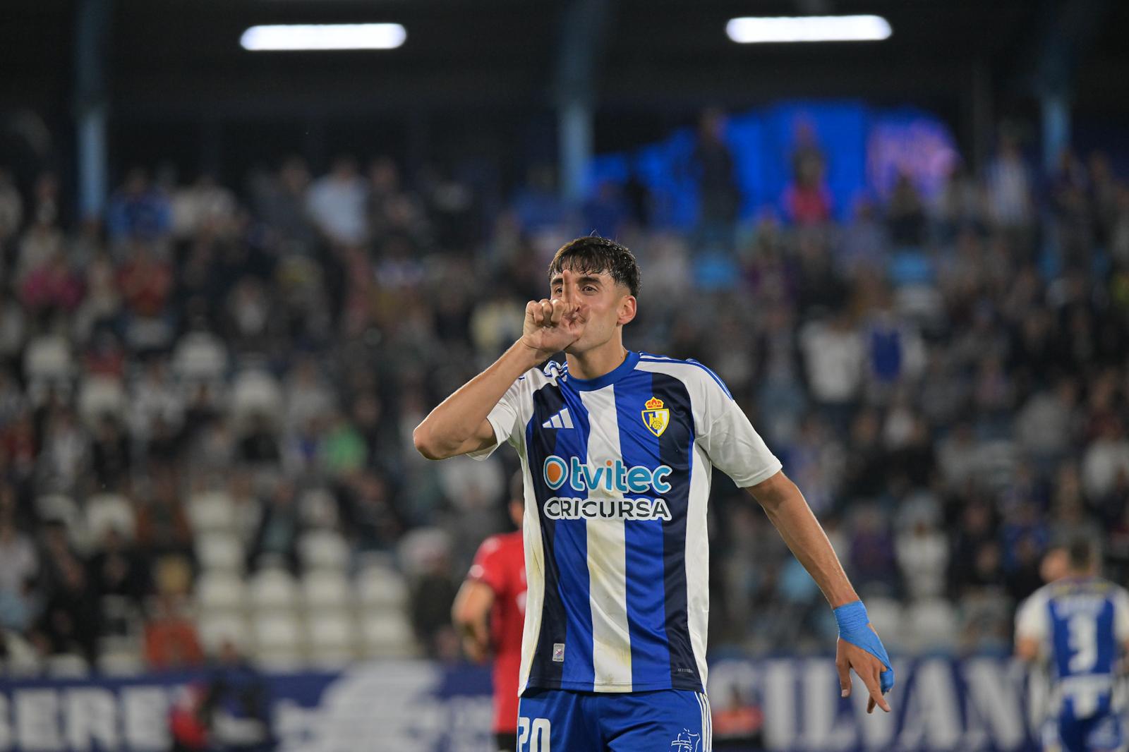 Pau Ferrer y la Deportiva han rescindido el contrato que les unía. QUINITO