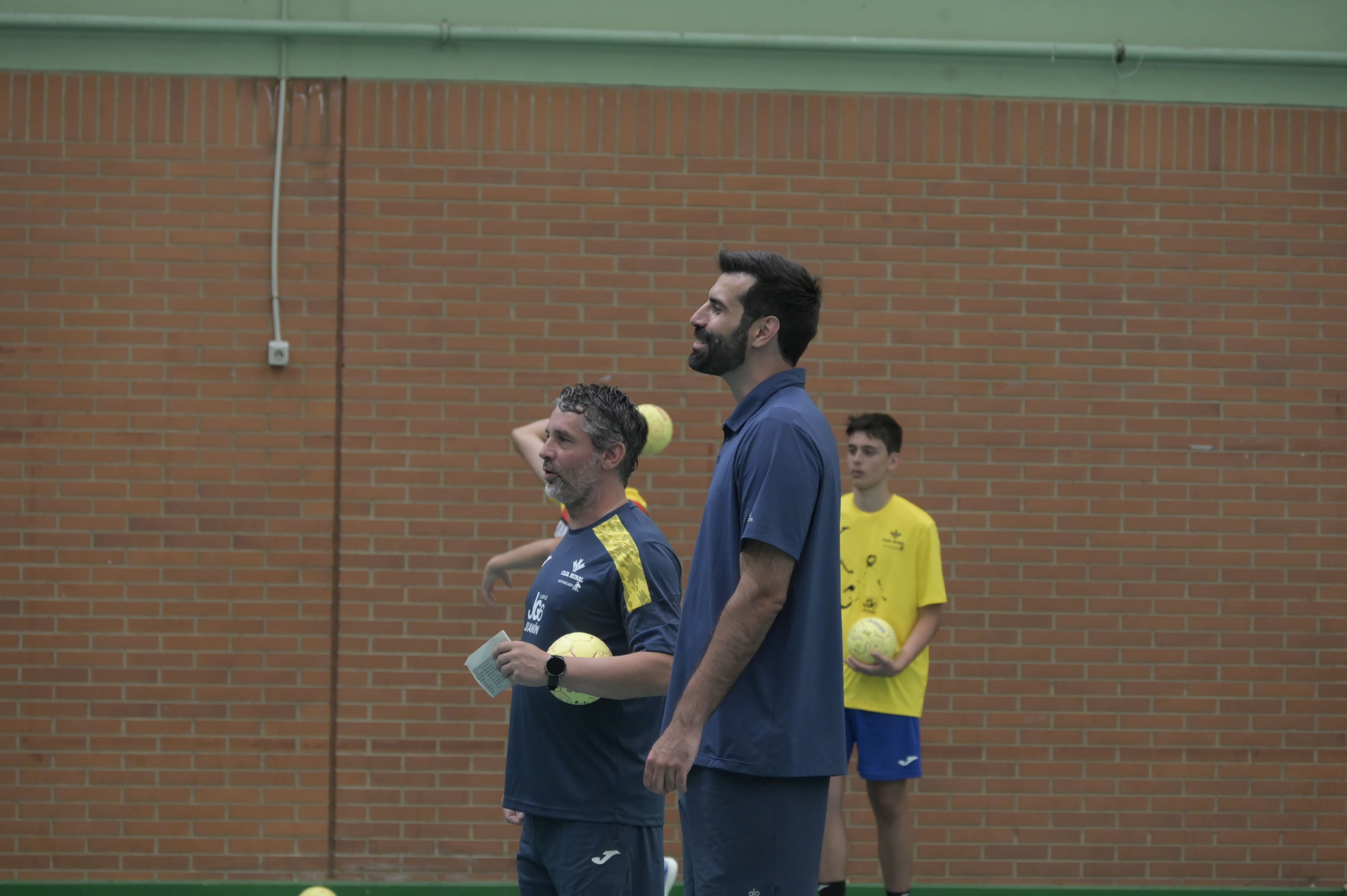 El VIII Campus Juanin García cerró otra gran edición de balonmano en Santa Lucía de Gordón. REPORTAJE GRÁFICO L.N.C (21)