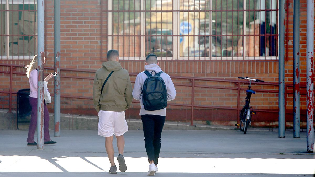 El debate sobre si los estudiantes deben llevarse deberes a casa está plena actualidad. | ICAL