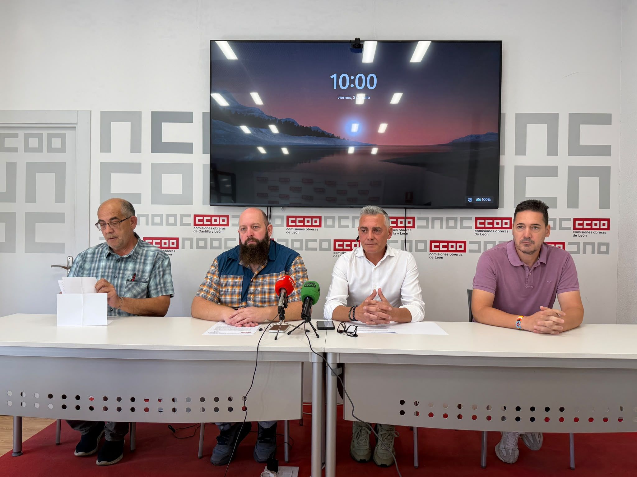 Rueda de prensa CCOO y UGT sobre el convenio de transporte | SAÚL ARÉN Rueda de prensa CCOO y UGT sobre el convenio de transporte | SAÚL ARÉN