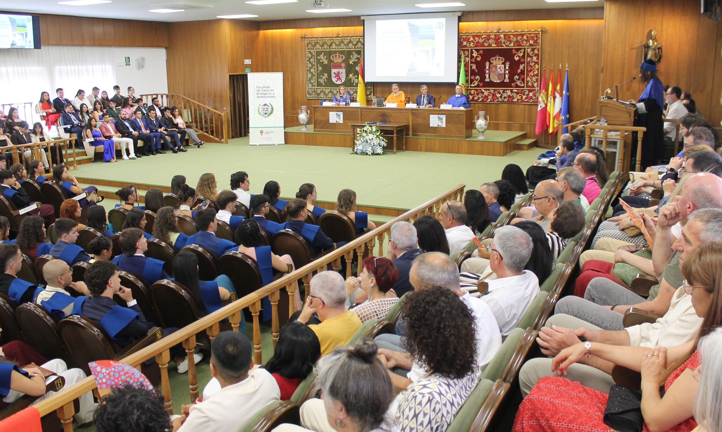 Graduación de Biológicas en la Universidad de León. | L.N.C. Graduación de Biológicas en la Universidad de León. | L.N.C.