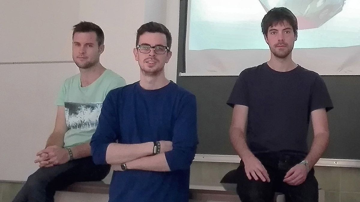 estudiantesule171016.jpg estudiantesule171016.jpg