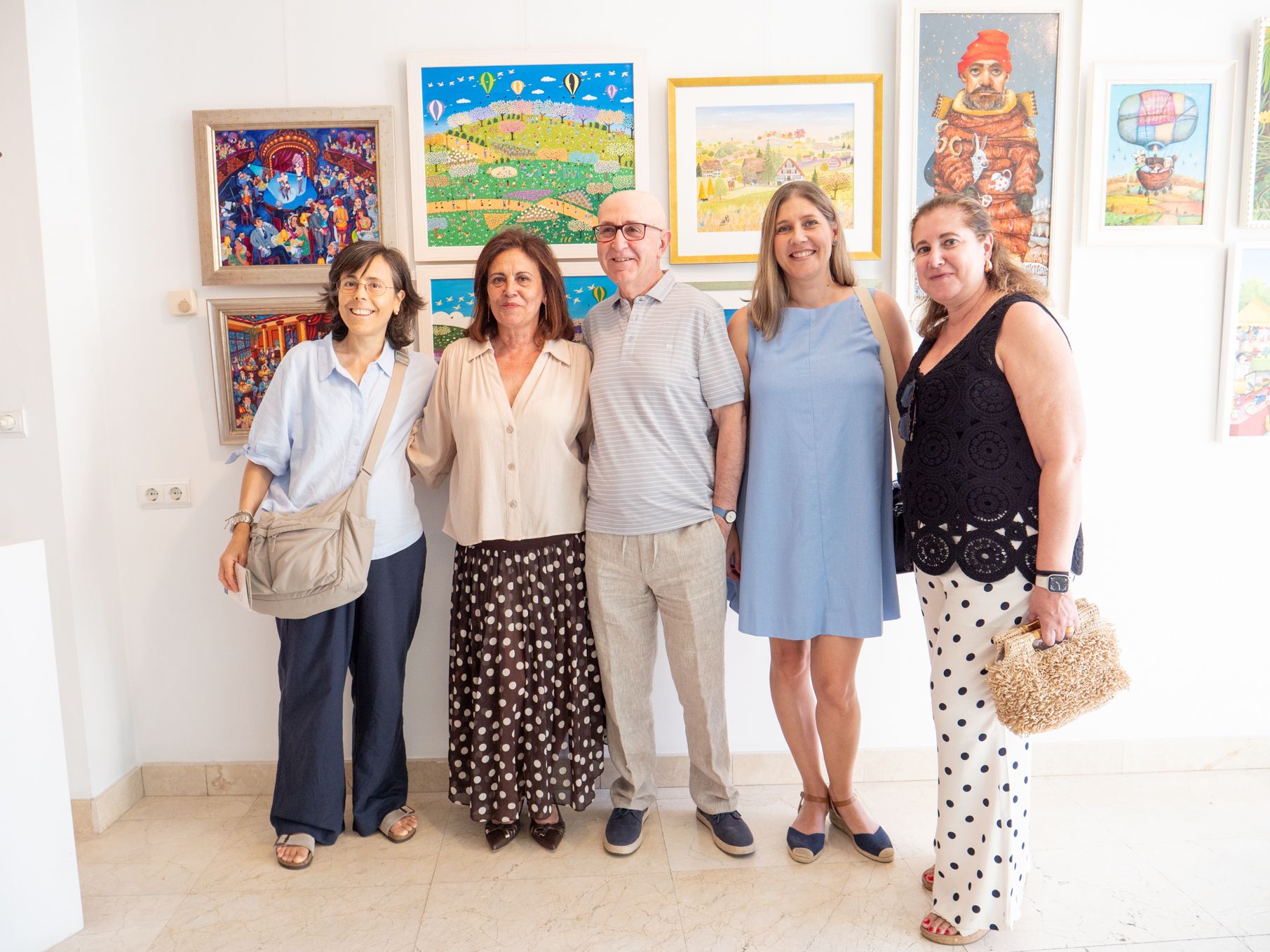Un instante de la inauguración en la galería leonesa Alemi. | VICENTE GARCÍA Un instante de la inauguración en la galería leonesa Alemi. | VICENTE GARCÍA