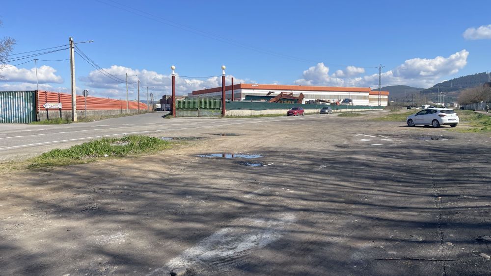 Avenida Ciudad de Bérgida antes del comienzo de las obras. | JAVIER FERNÁNDEZ