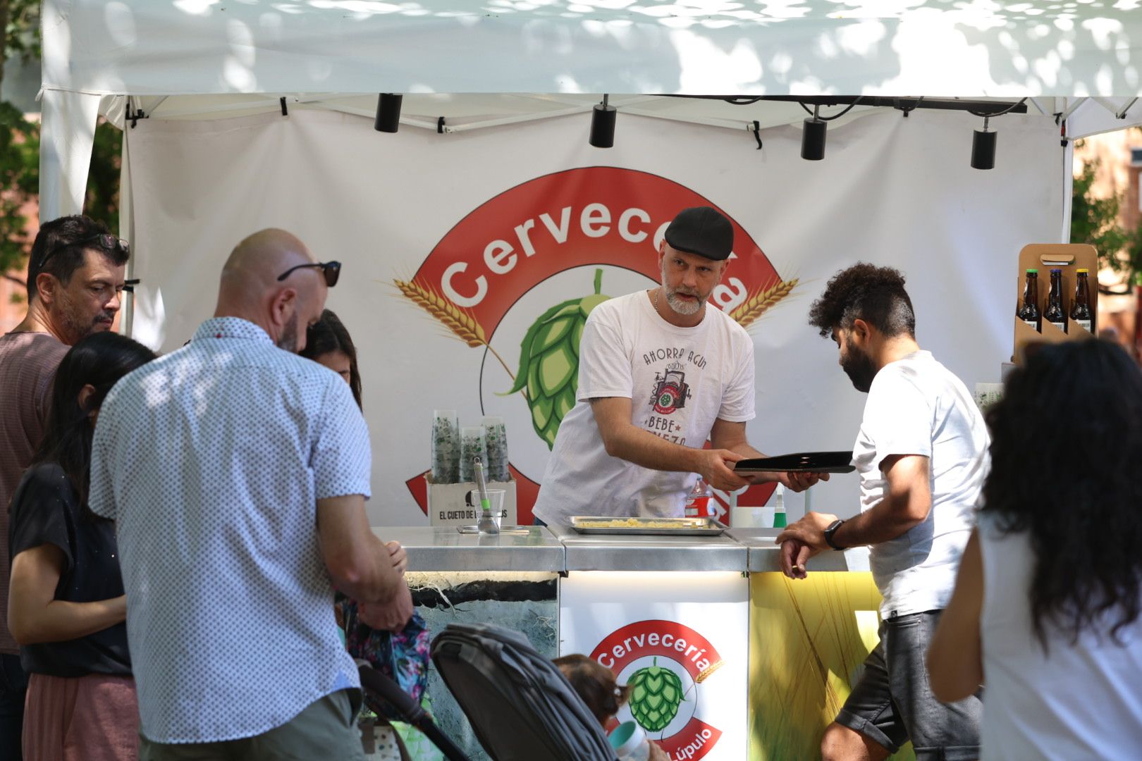 Festival Street Food en el Jardín de la Sinagoga. | FERNANDO OTERO