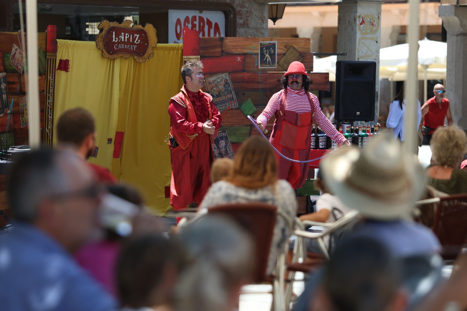 Gran Mercado Circense en la plaza Santocildes. | FERNANDO OTERO