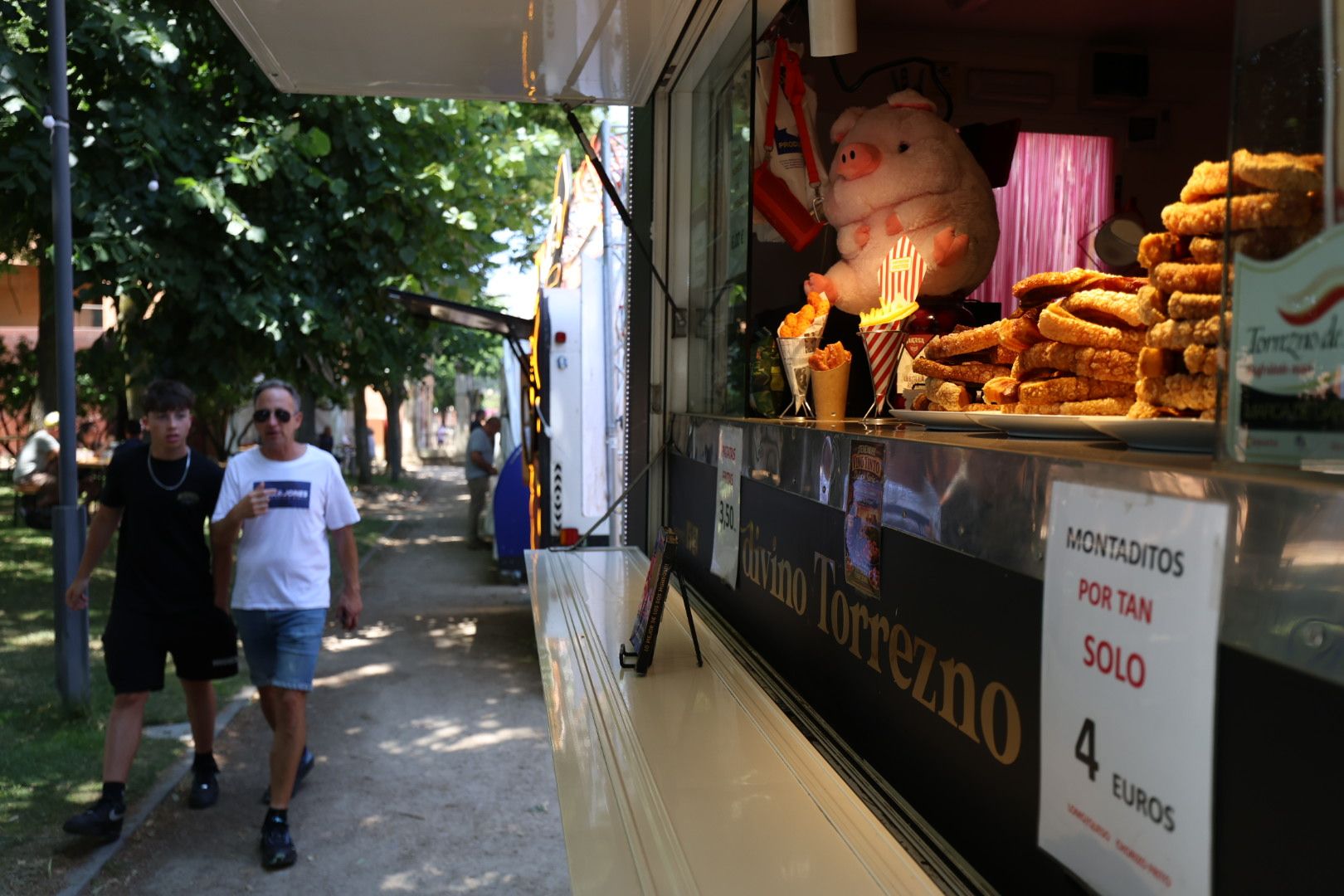 Festival Street Food en el Jardín de la Sinagoga. | FERNANDO OTERO