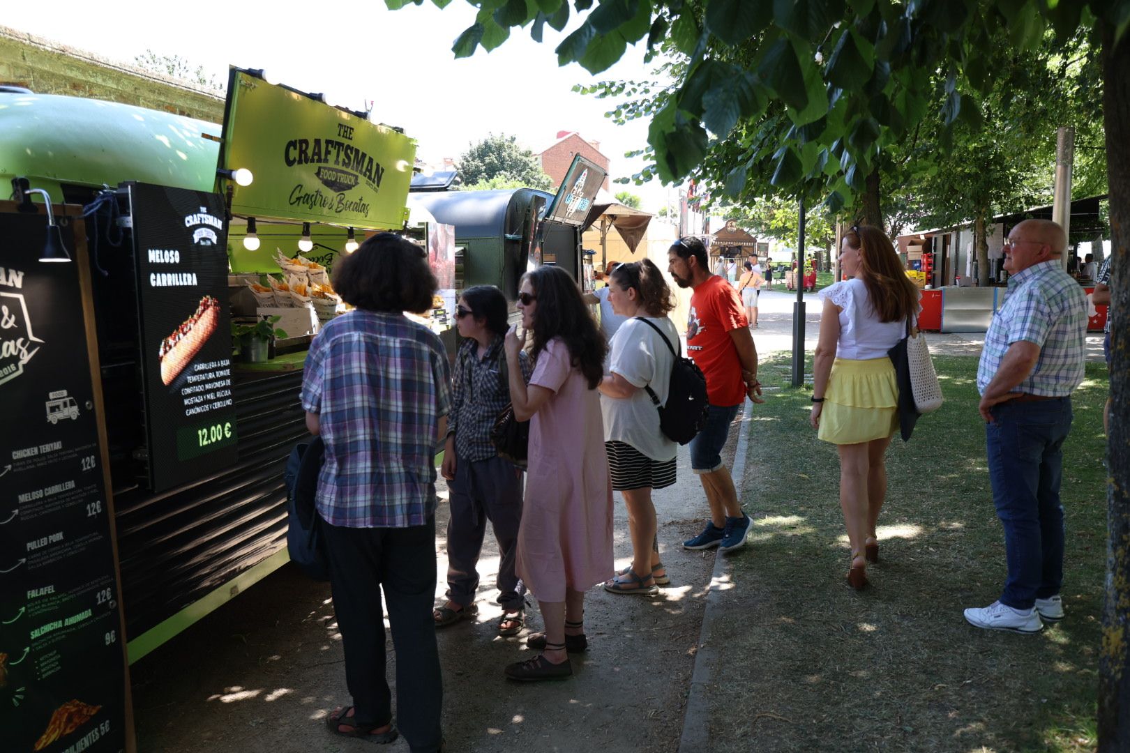 Gastronomía callejera y circo se dan la mano en Astorga Gastronomía callejera y circo se dan la mano en Astorga