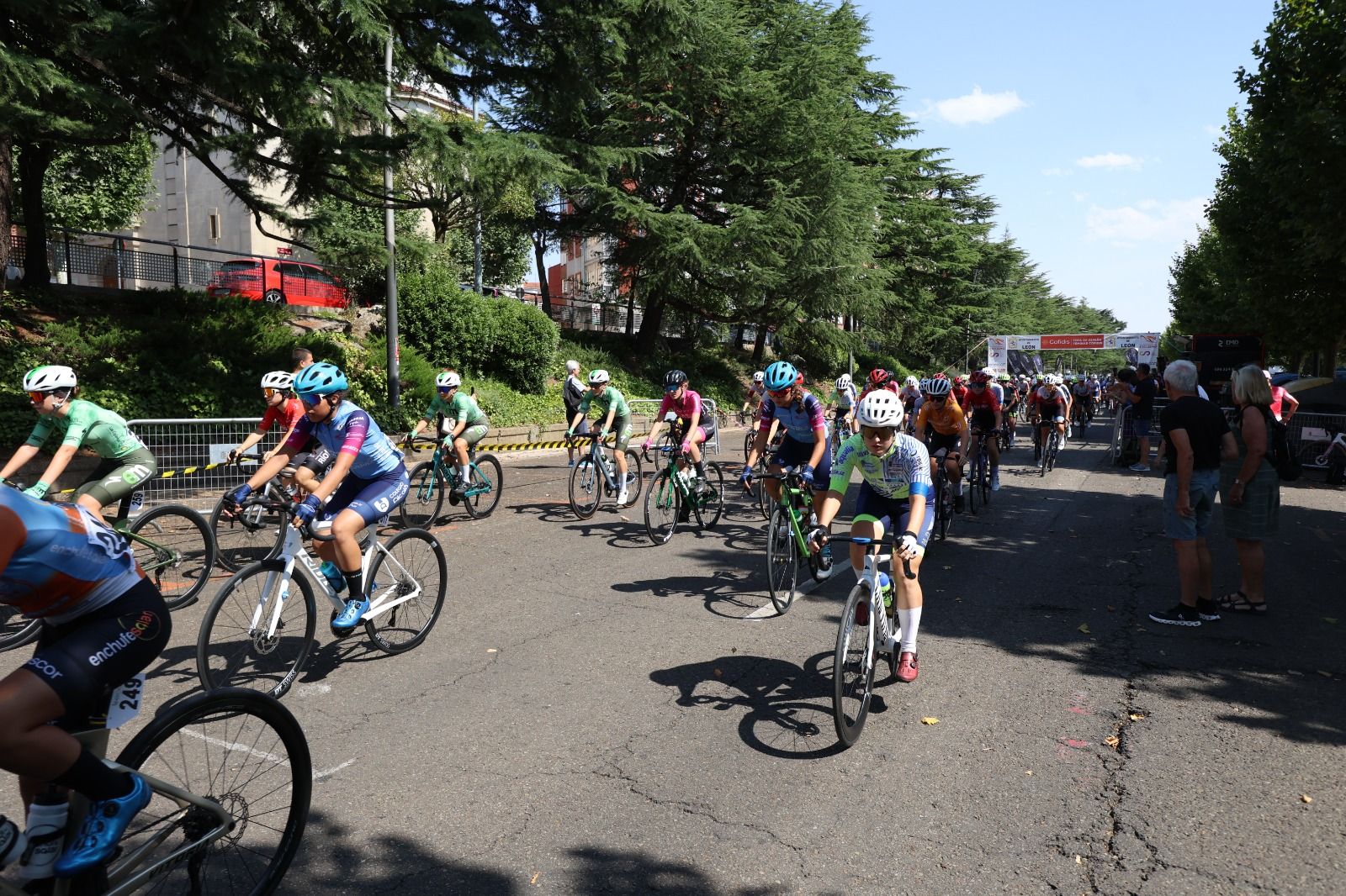 El ciclismo femenino mira a León