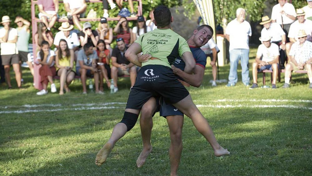 Tomasuco regresó a la actividad y la senda de victoria y se encontró con su rival más clásico, Rodri La Perla. JF SALVADORES