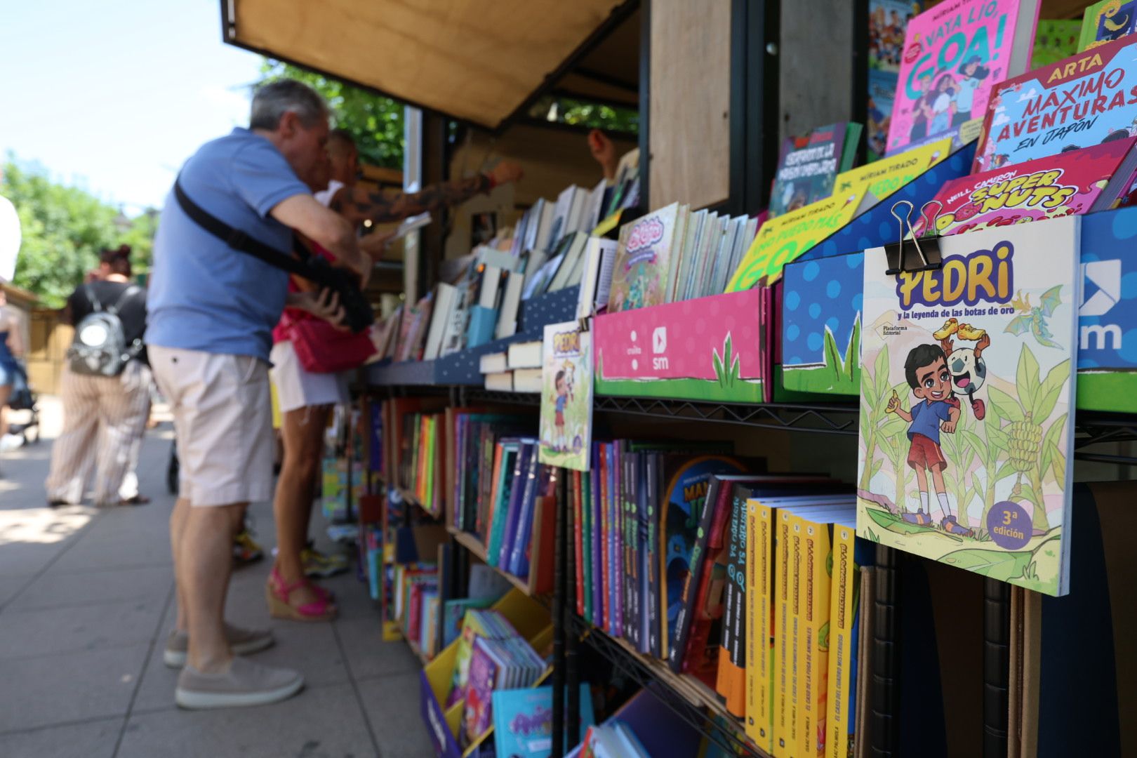 Libros y circo se adueñan de Coyanza. | FERNANDO OTERO
