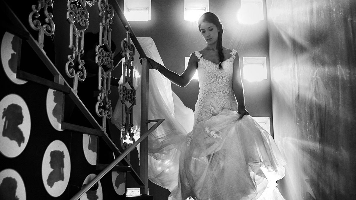 Imagen que participa en la primera exposición de fotografías de Boda que comienza enValencia. | FABIÁN MARTÍN