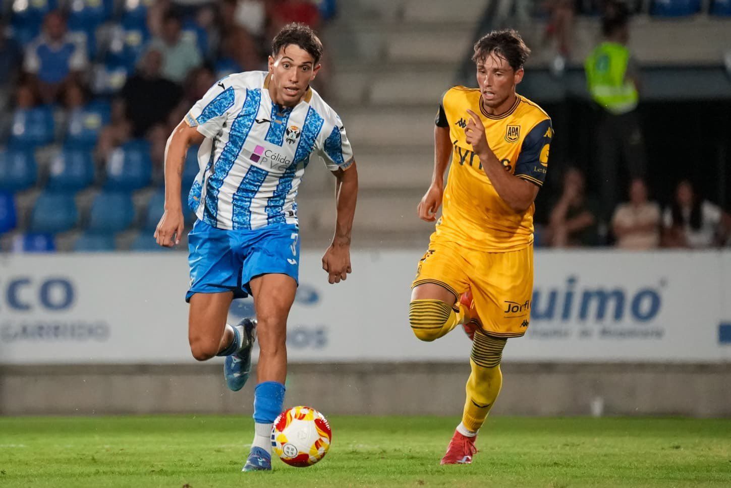 Aleix Roig llega a la Deportiva para completar el carril zurdo. TALAVERA Aleix Roig llega a la Deportiva para completar el carril zurdo. TALAVERA