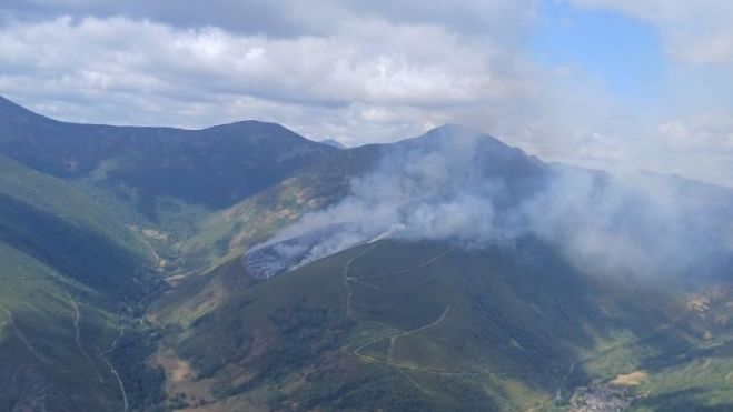 El incendio de Guímara que se declaró el domingo baja a nivel cero. | JCYL