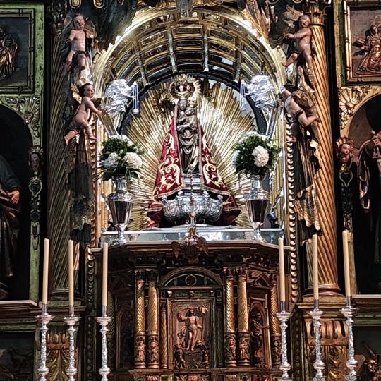 Retablo de la Virgen de la Encina en la Basílica de la Encina.REPORTAJE FOTOGRÁFICO DE MARTÍN MUÑOZ
