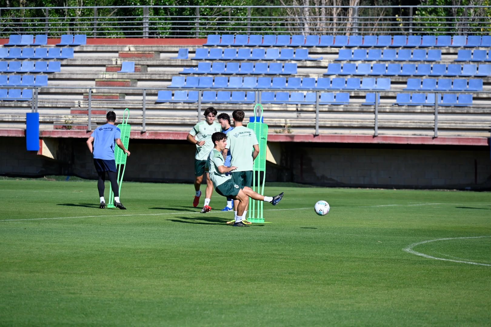 Primer entrenamiento de la Cultural (17)