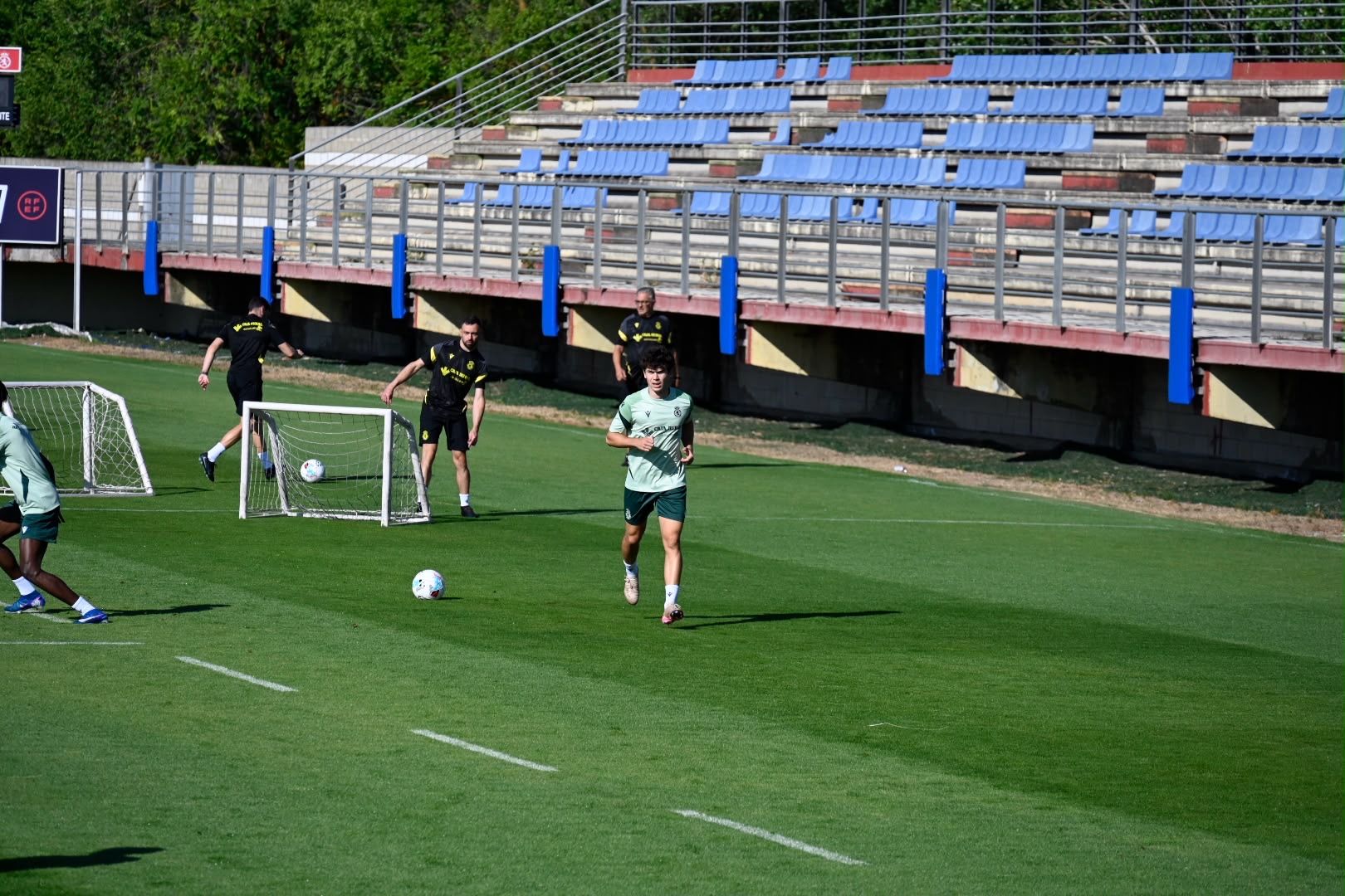 Primer entrenamiento de la Cultural (36)