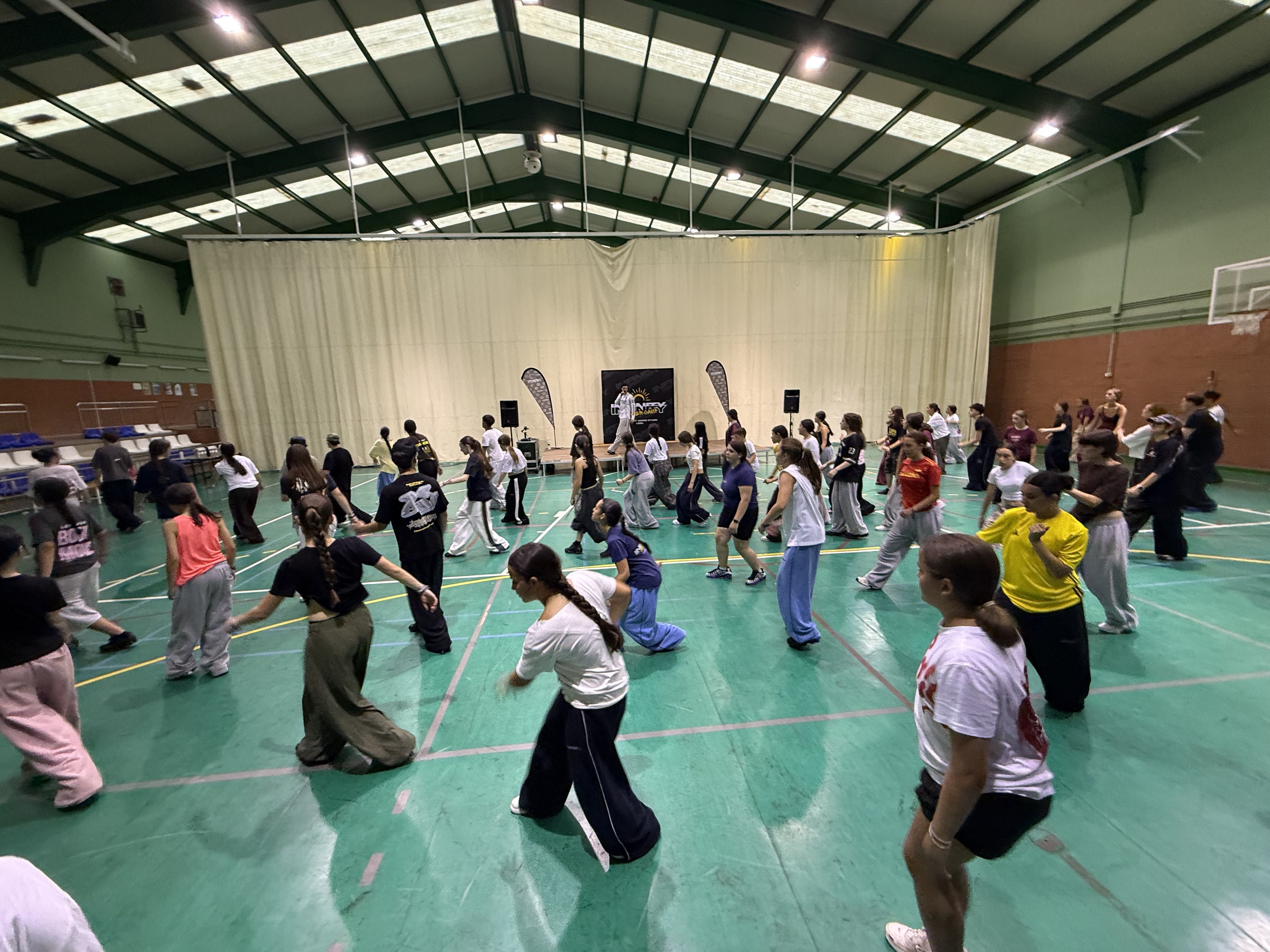 Una de las actividades celebradas durante el campamento estival de la escuela leonesa. | L.N.C.