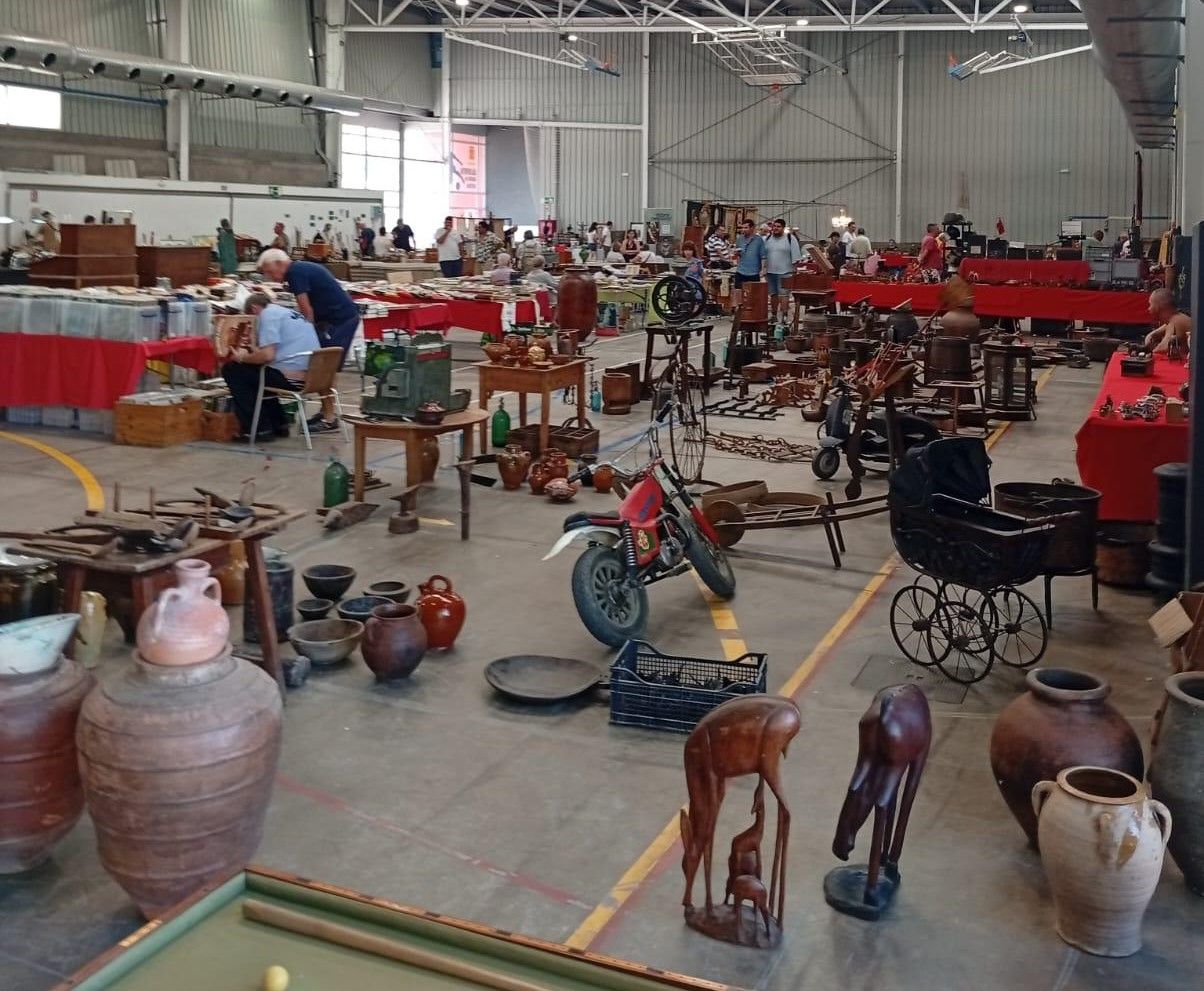 Astorga acoge este fin de semana la sexta edición de la Feria de Antigüedades. | L.N.C. Astorga acoge este fin de semana la sexta edición de la Feria de Antigüedades. | L.N.C.