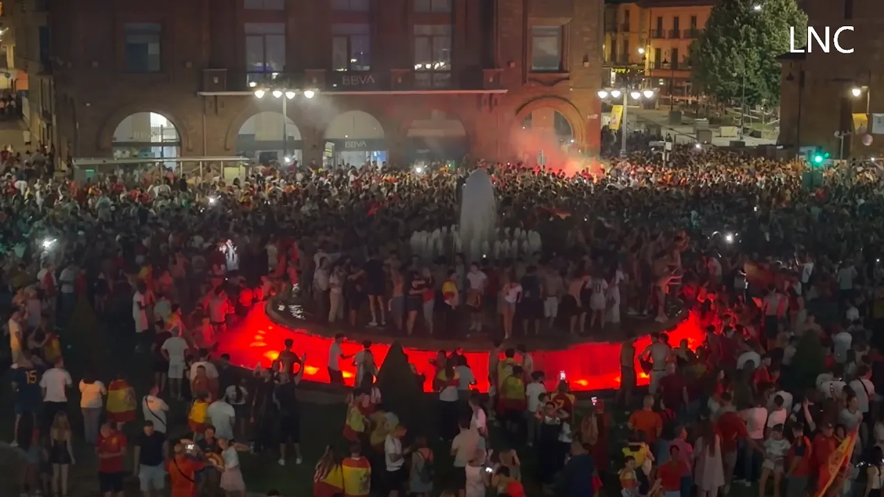 Ambiente y celebración del Mundial. | L.N.C. Ambiente y celebración del Mundial. | L.N.C.