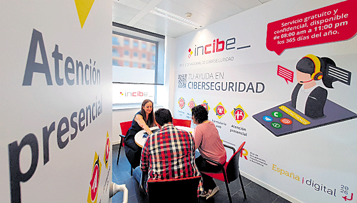 Dependencias de la línea telefónica 017 que gestiona el Incibe. | L.N.C. Dependencias de la línea telefónica 017 que gestiona el Incibe. | L.N.C.