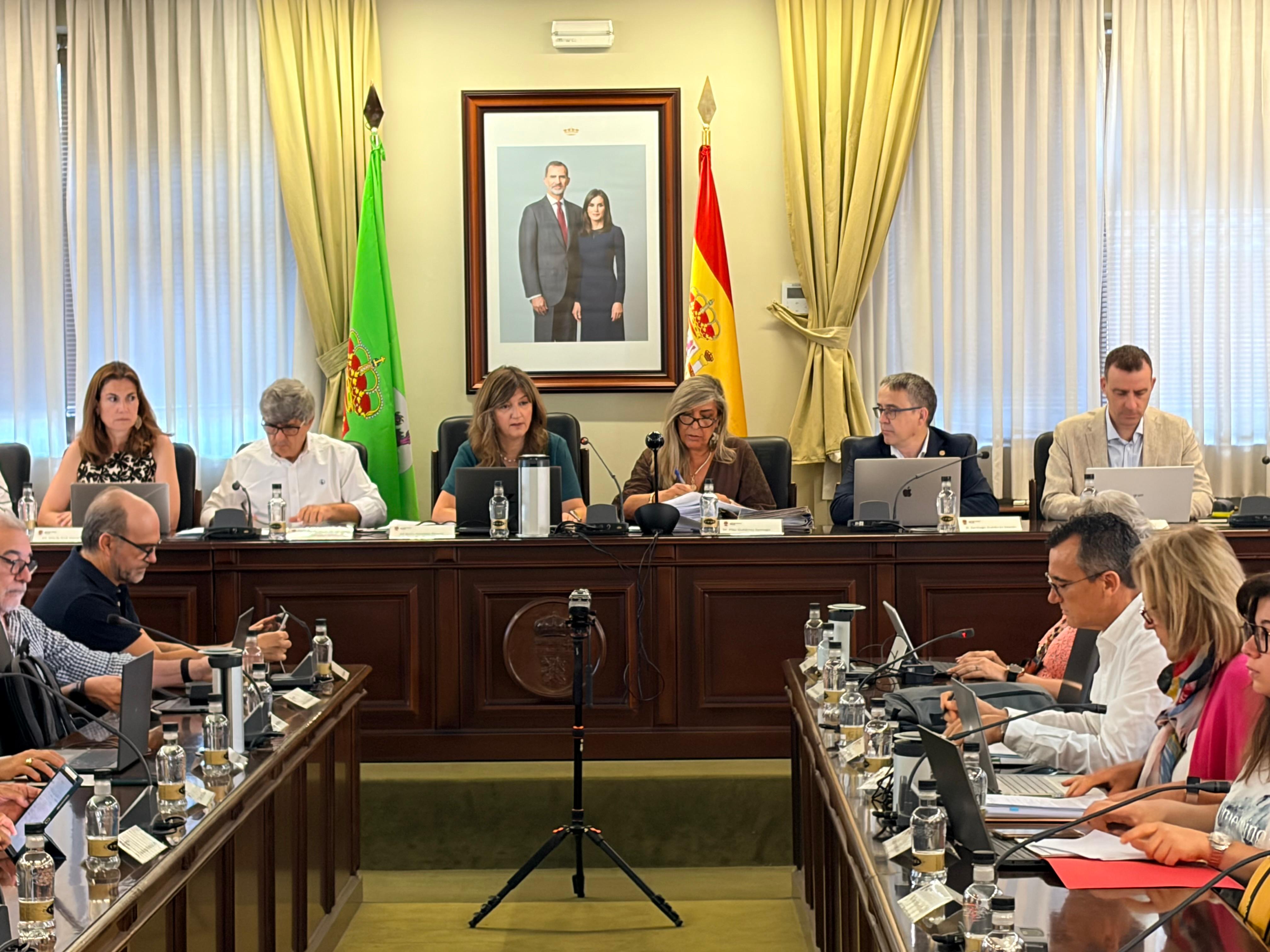 Reunión del Consejo de Gobierno de la Universidad de León en la que se aprobó el Plan de Sostenibilidad y Desarrollo Institucional. | L.N.C.