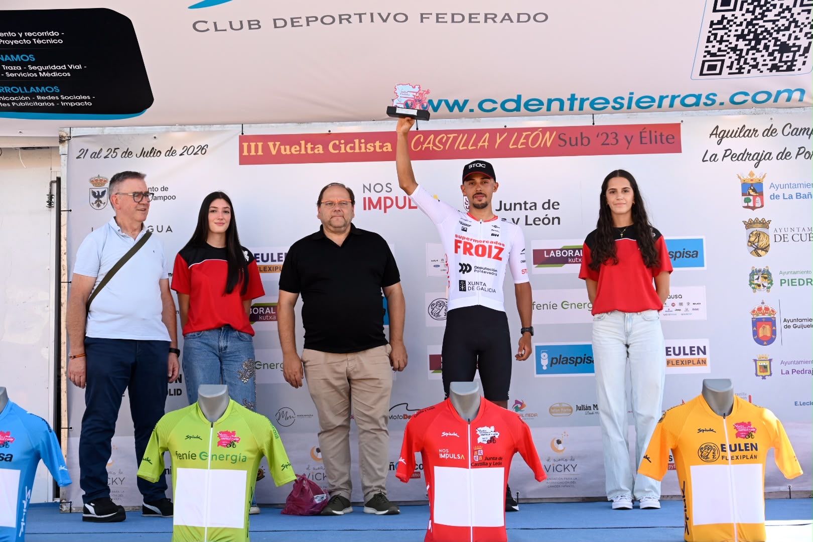 Llegada a La Bañeza de la Vuelta a Castilla y León (9)
