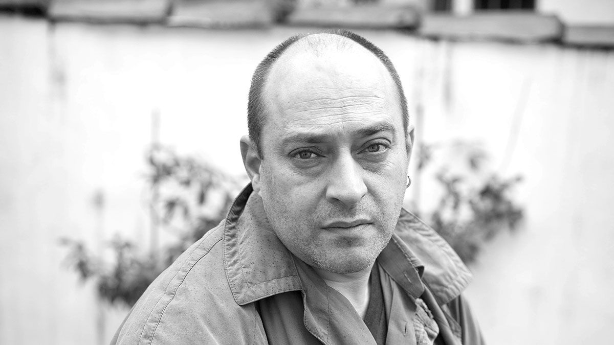 El poeta, escritor, músico y gestor cultural Víctor M. Díez. | JOSÉ RAMÓN VEGA