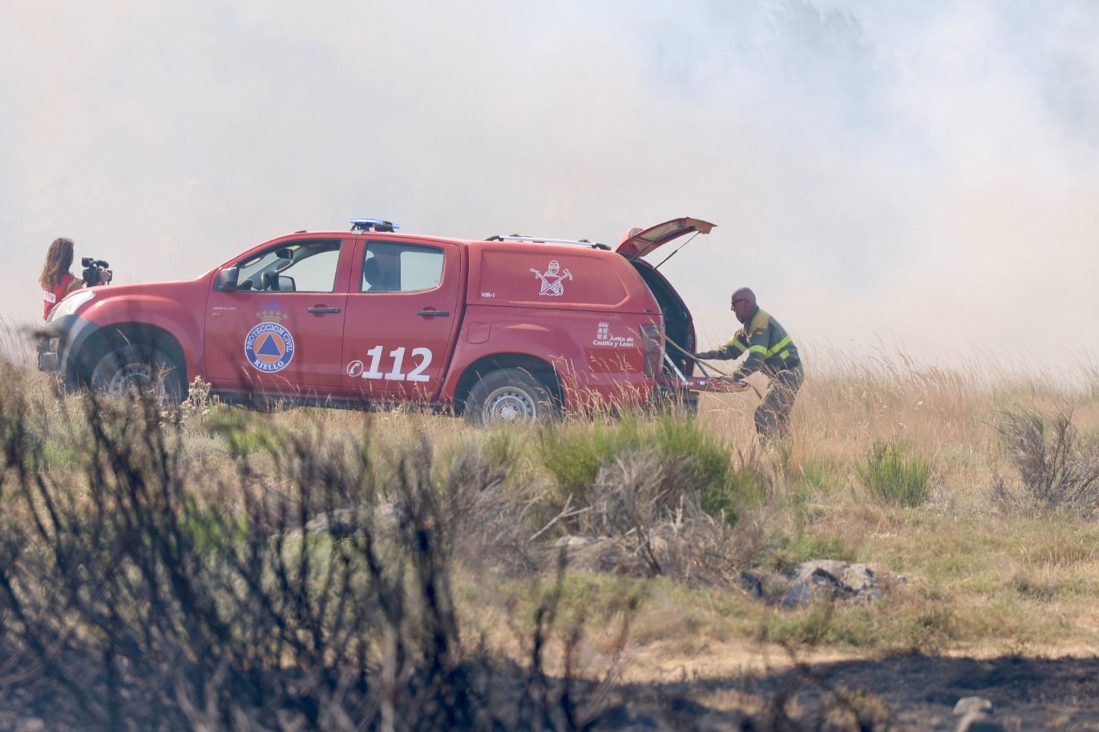 Incendio forestal de nivel dos en Murias de Ponjos 