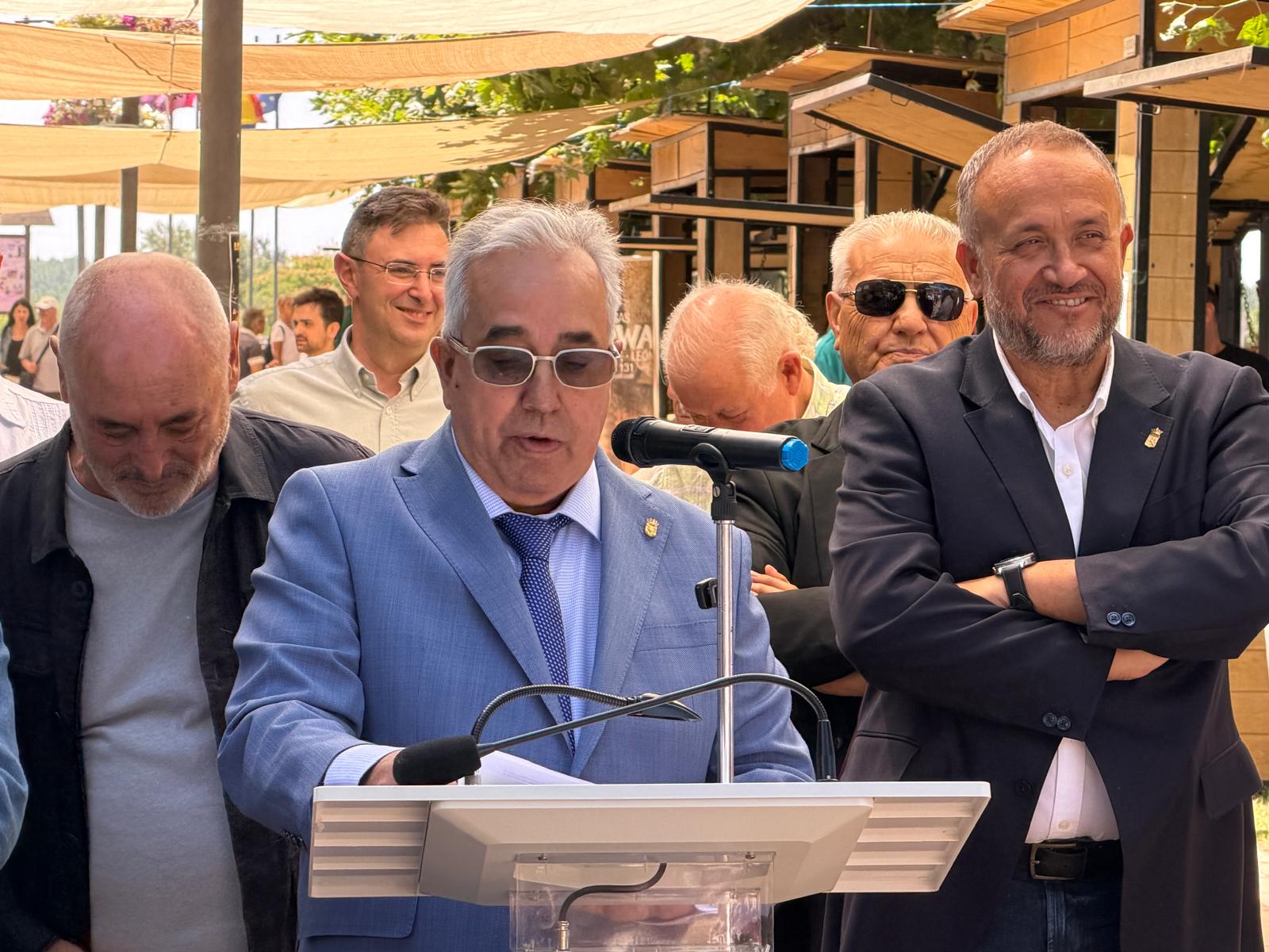 Coyanza brinda con los vinos de la DO León. | SAÚL ARÉN