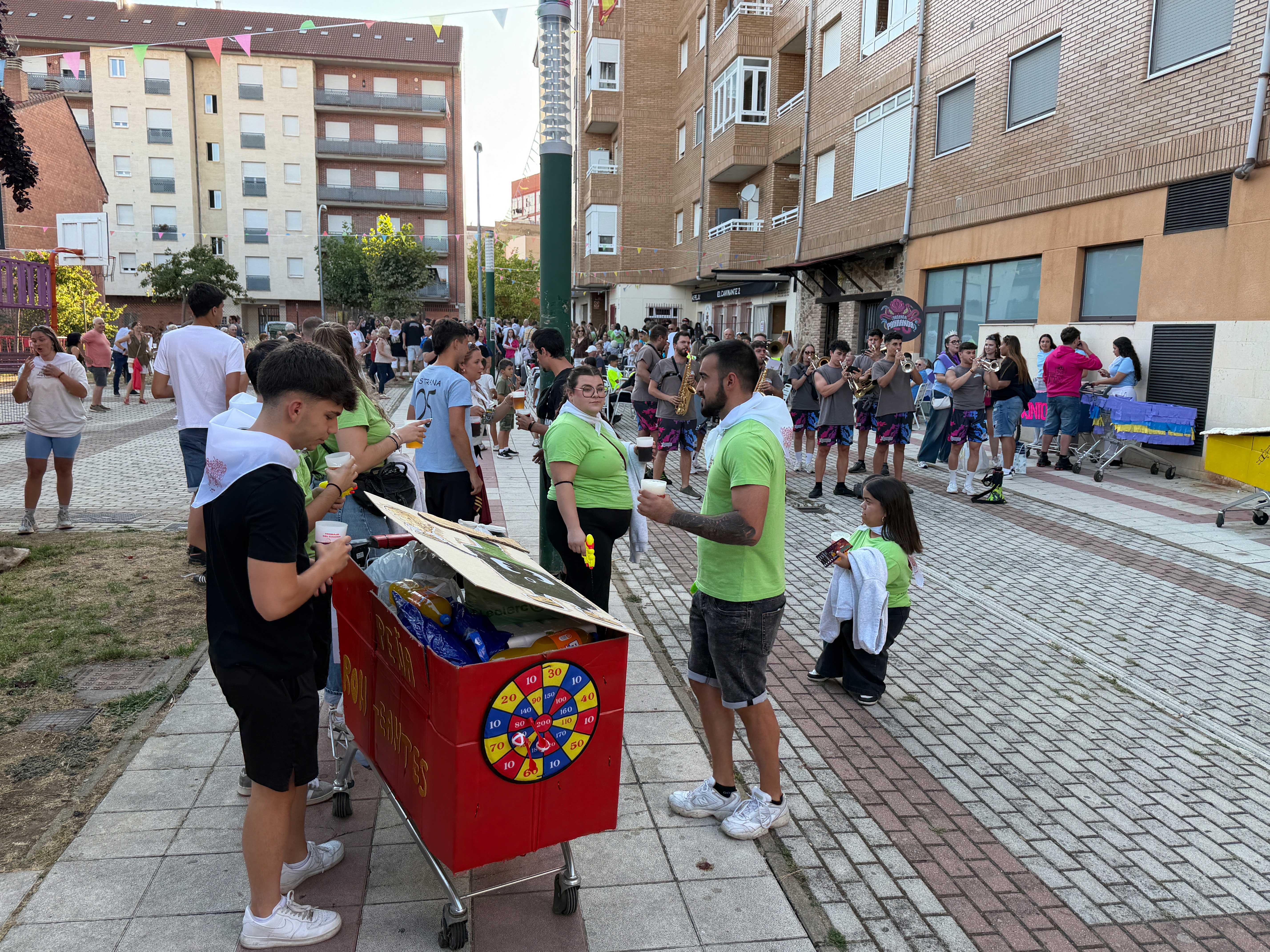 El correbares de Trobajo del Camino, en imágenes  