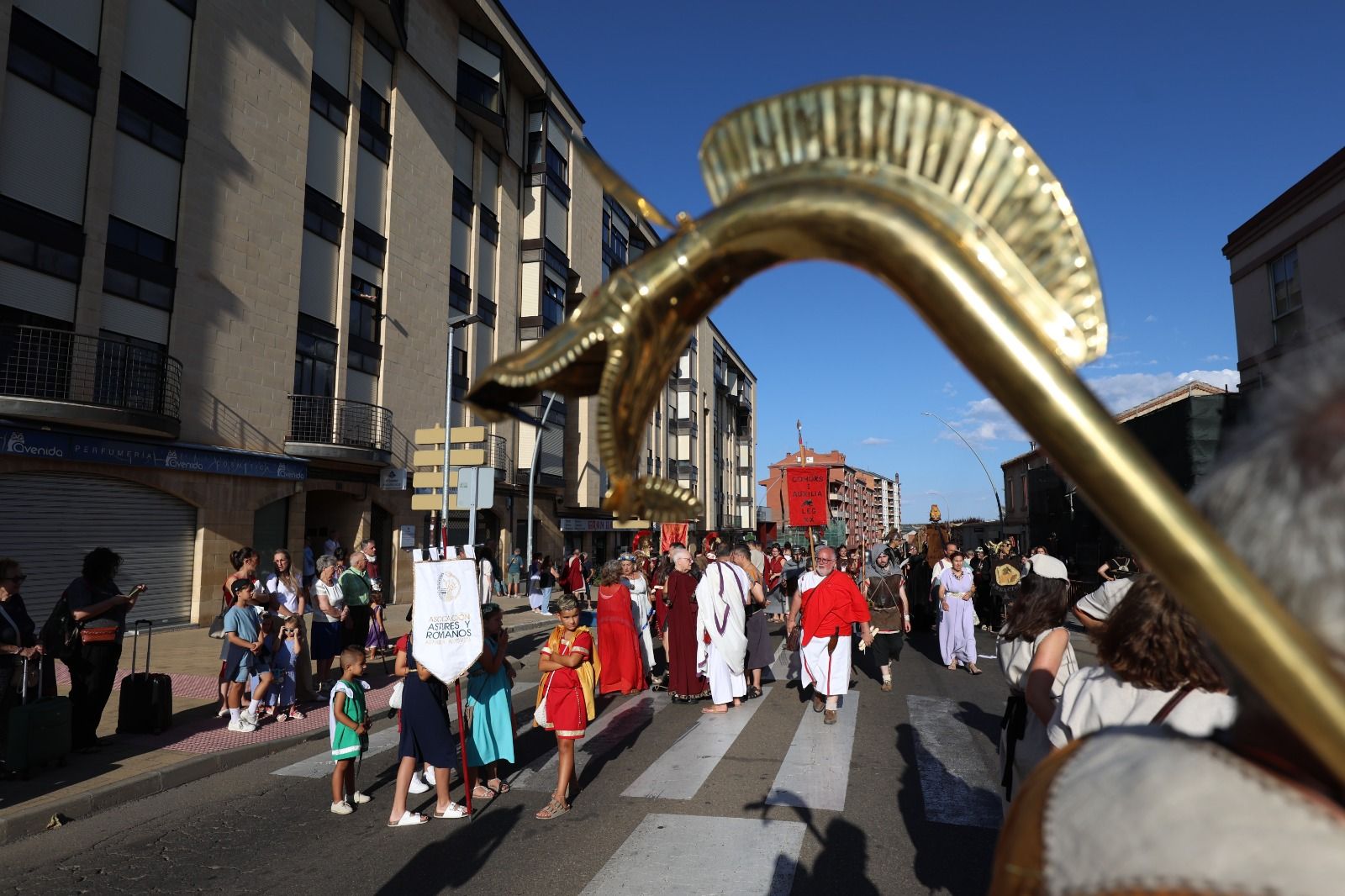 Desfile de Astures y Romanos. | FERNANDO OTERO