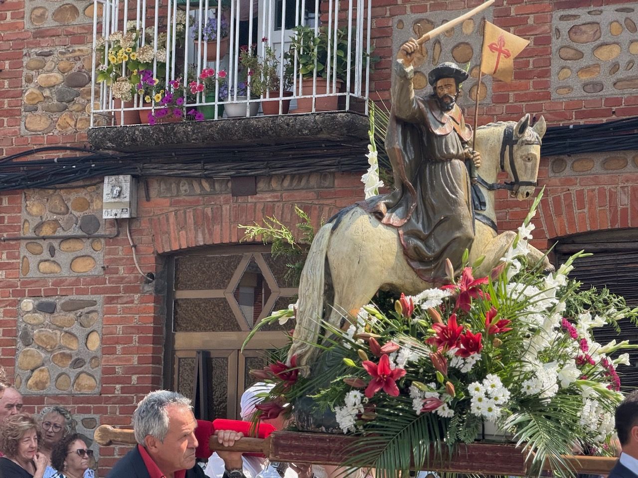 Trobajo del Camino honra a Santiago Apóstol 
