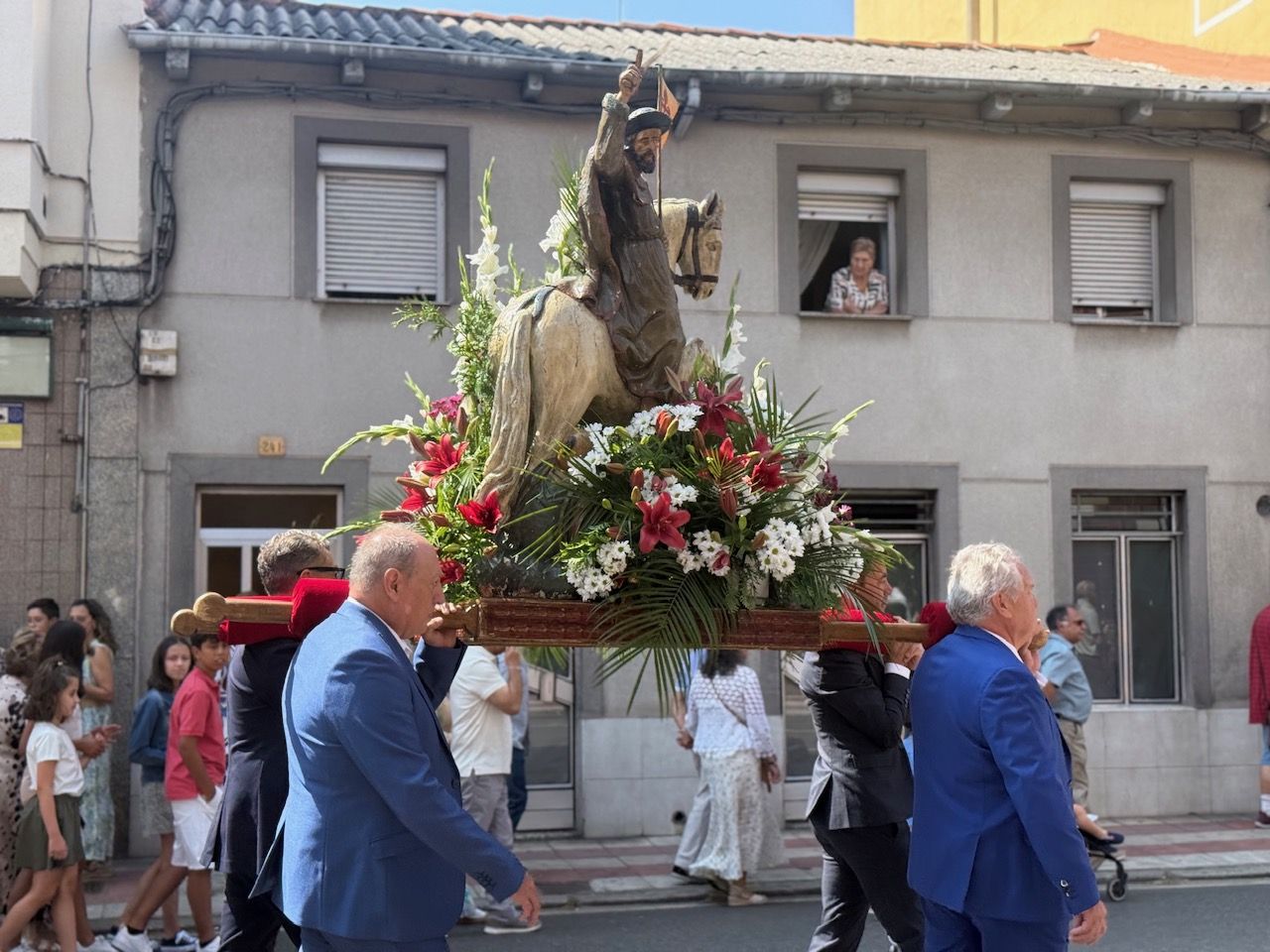 Trobajo del Camino honra a Santiago Apóstol 