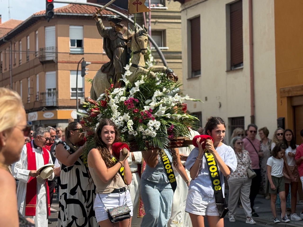 Trobajo del Camino honra a Santiago Apóstol 