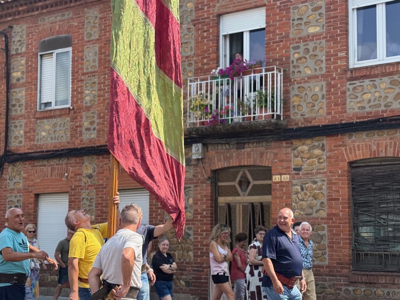 Trobajo del Camino honra a Santiago Apóstol 