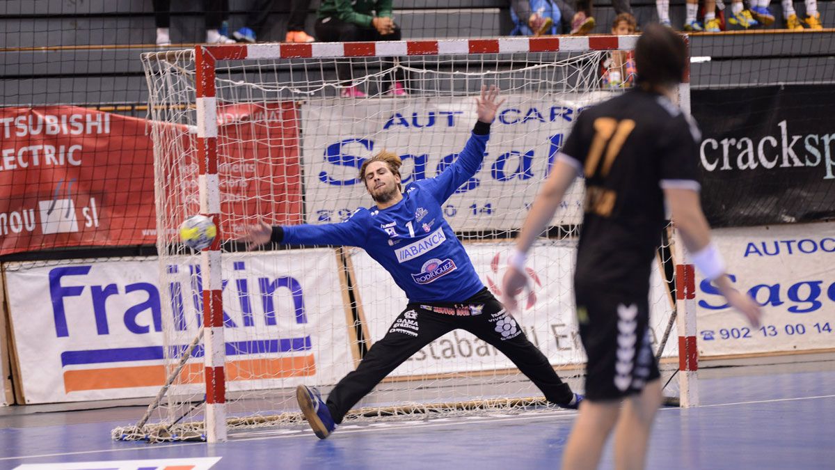 Nacho Biosca fue pieza clave en el triunfo ademarista. | JAVIER QUINTANA