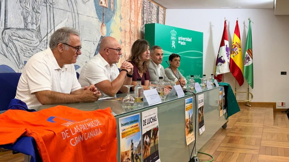 Un momento de la presentación del I Encuentro Interuniversitario de Luchas Tradicionales / ULE