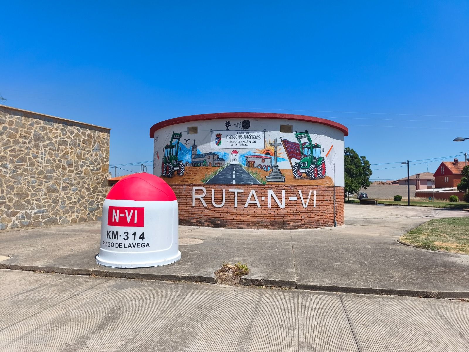 Nuevo mural de Riego de la Vega. | L.N.C.