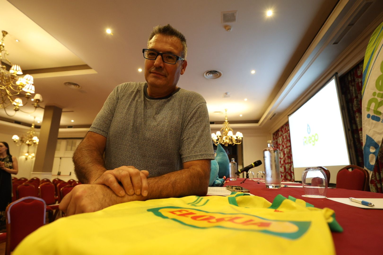 Xavi Fernández, con la camiseta de su Elosúa. |FERNANDO OTERO