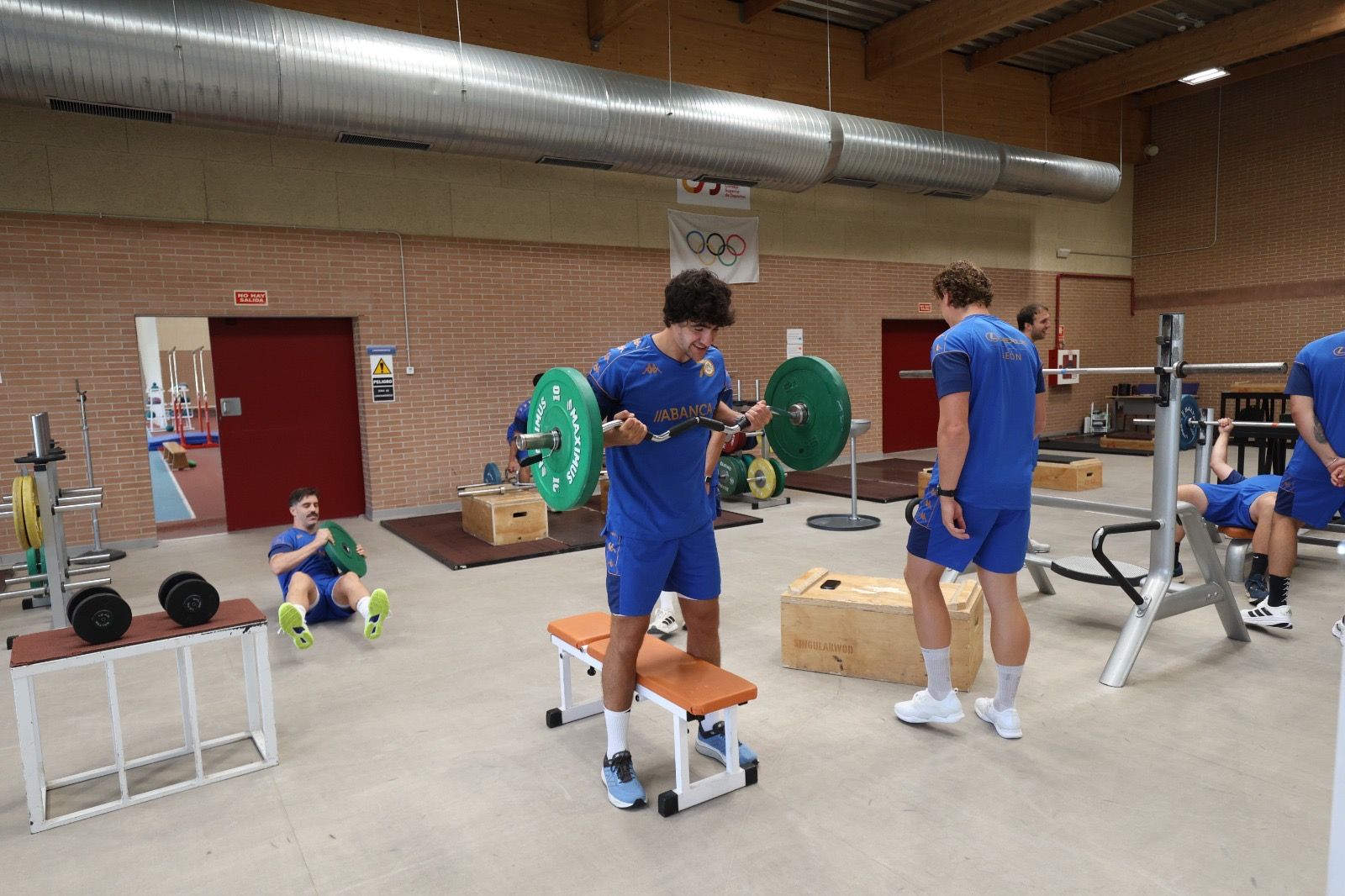 Primer entrenamiento del Ademar 2026 27  (2)