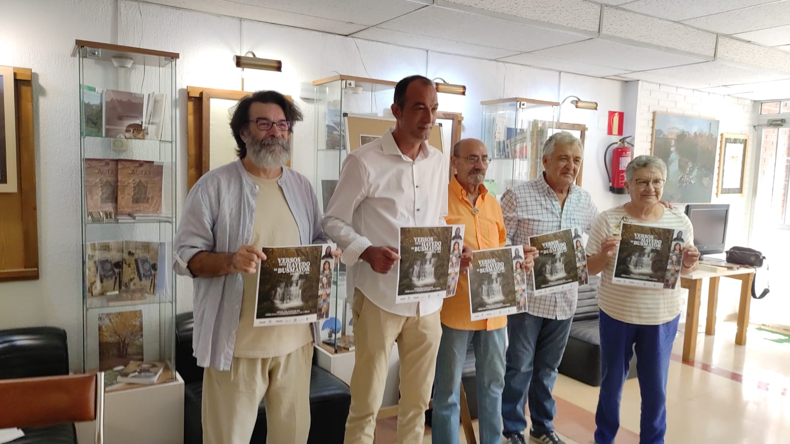 Presentación de la nueva edición de Versos en el Hayedo. Presentación de la nueva edición de Versos en el Hayedo.