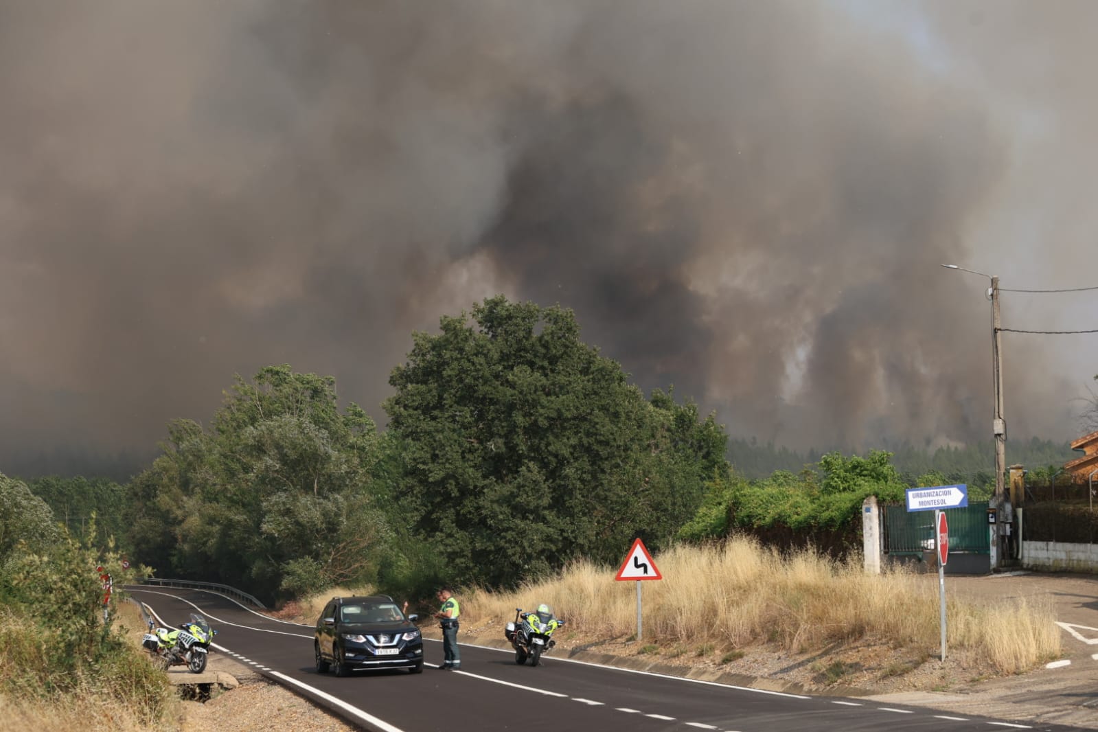 El incendio del Condado, en imágenes 