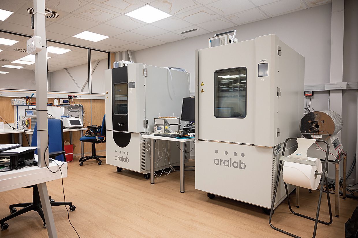 En la fotografía, detalle del sistema de cámaras instalado en el laboratorio permanente. | ISCAL