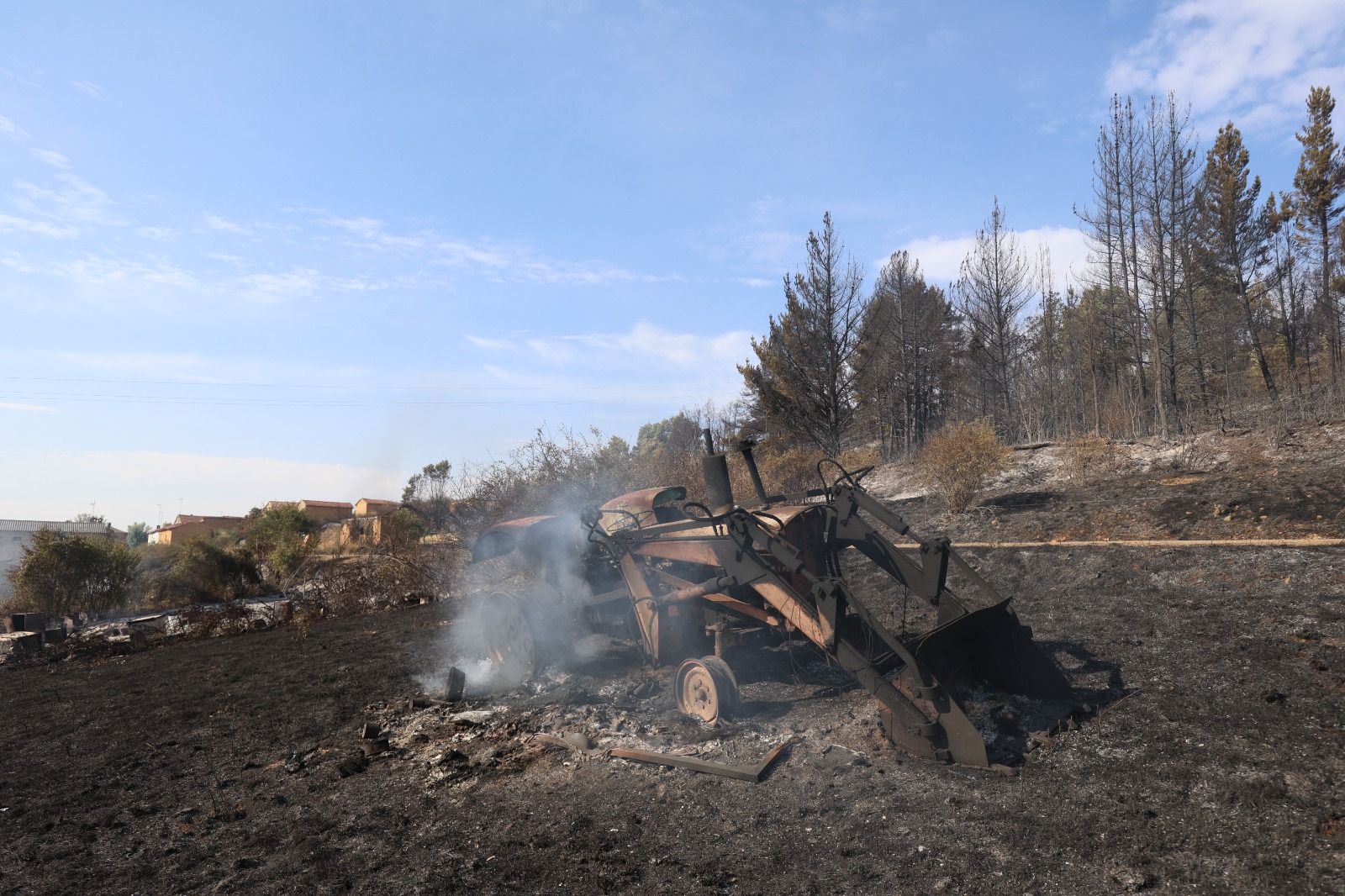 El día después del incendio del Condado El día después del incendio del Condado